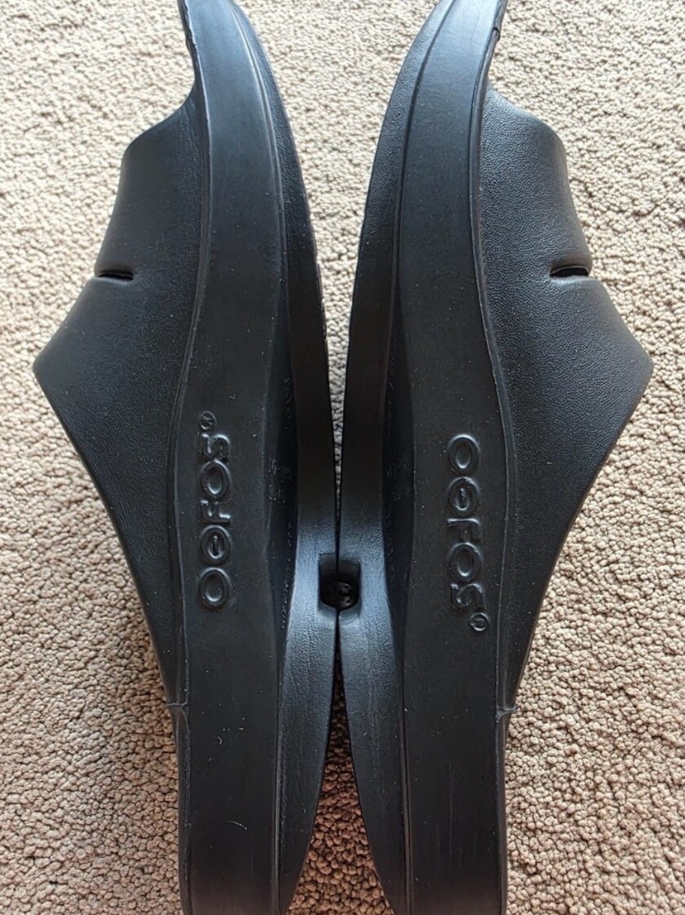 OOFOS Women's OOahh Slide - Black - Picture 4 of 9